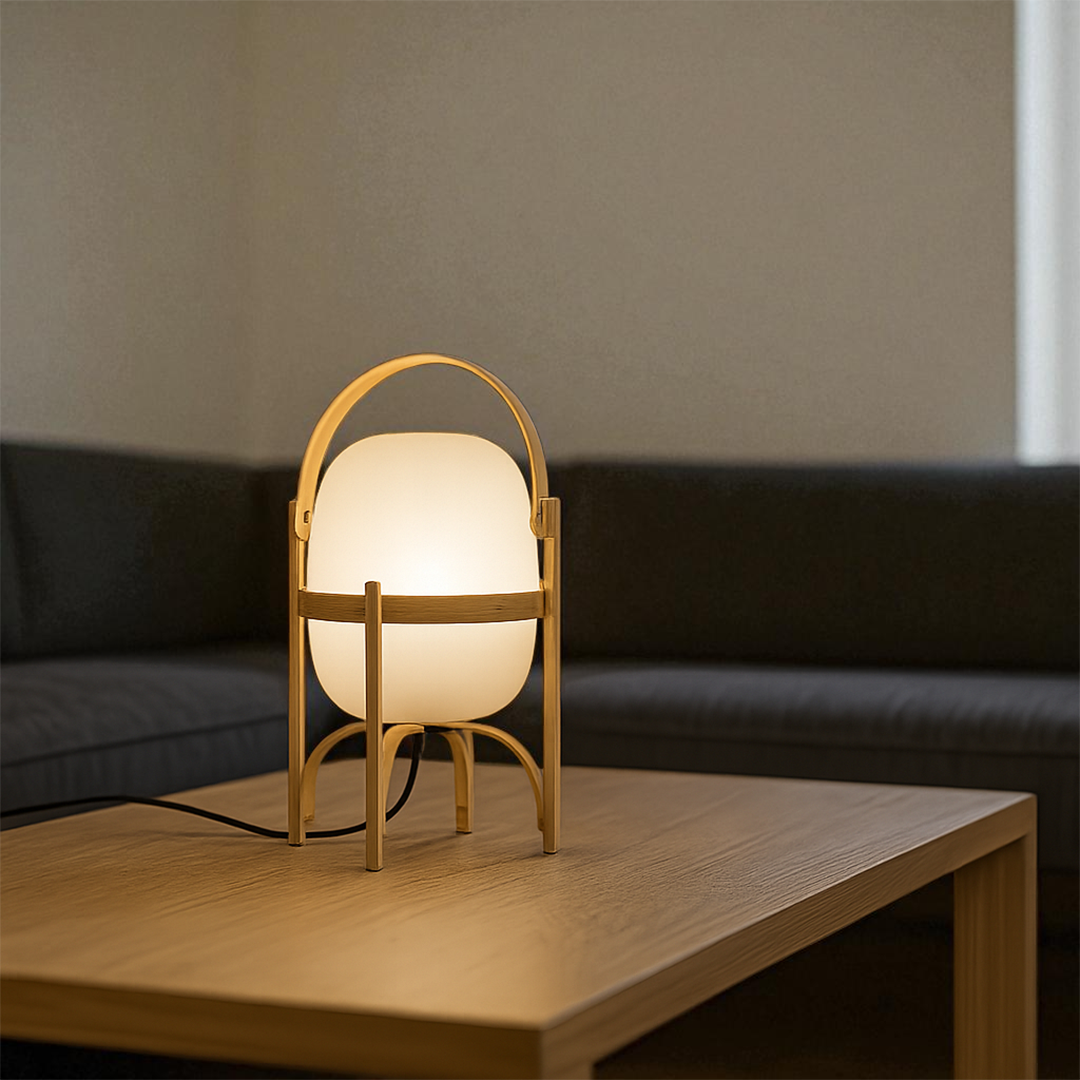 Drewniana Lampa Stołowa Z Regulowaną Jasnością | Przenośna