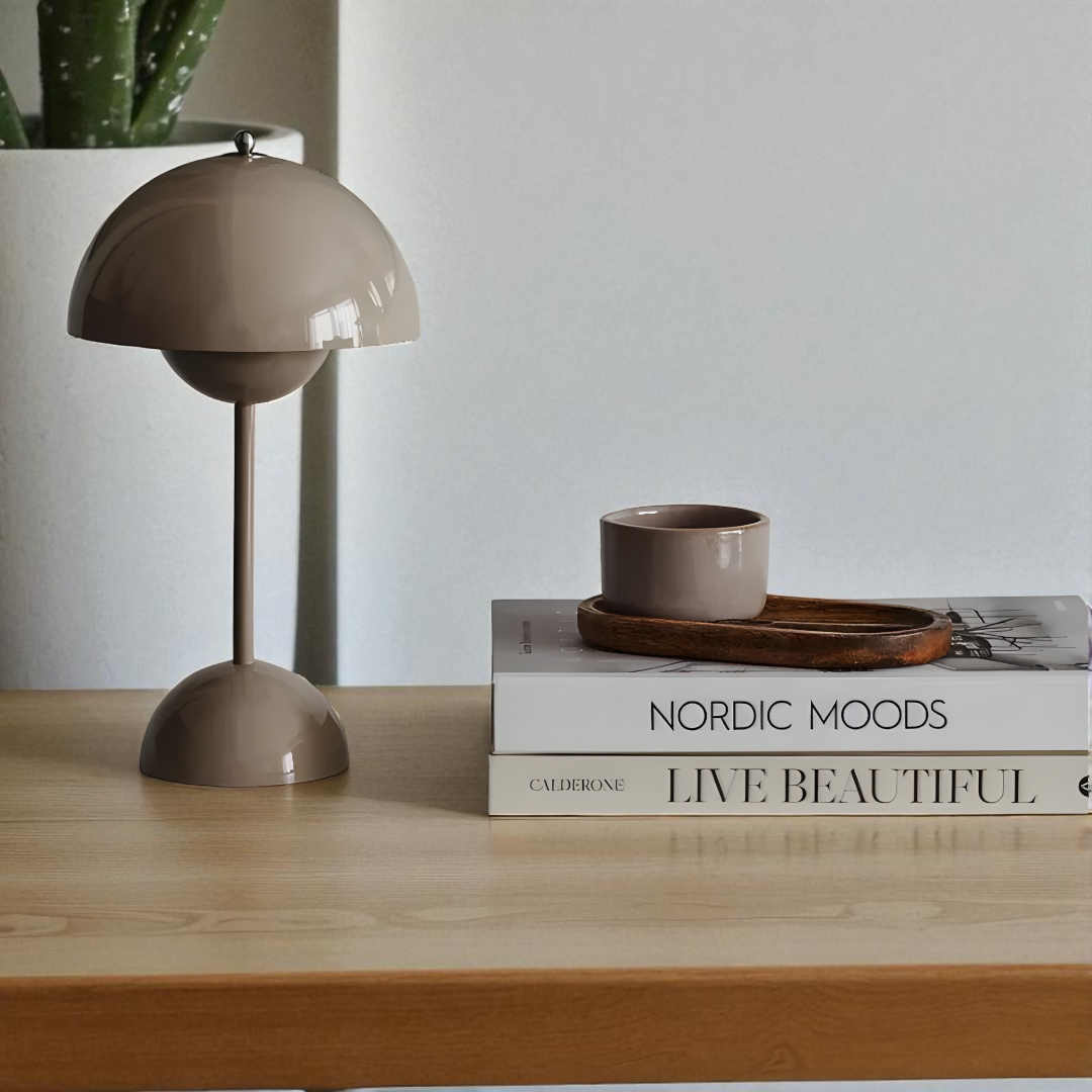 Skandynawska Kopułowa Lampa Stołowa | Skandynawski Design