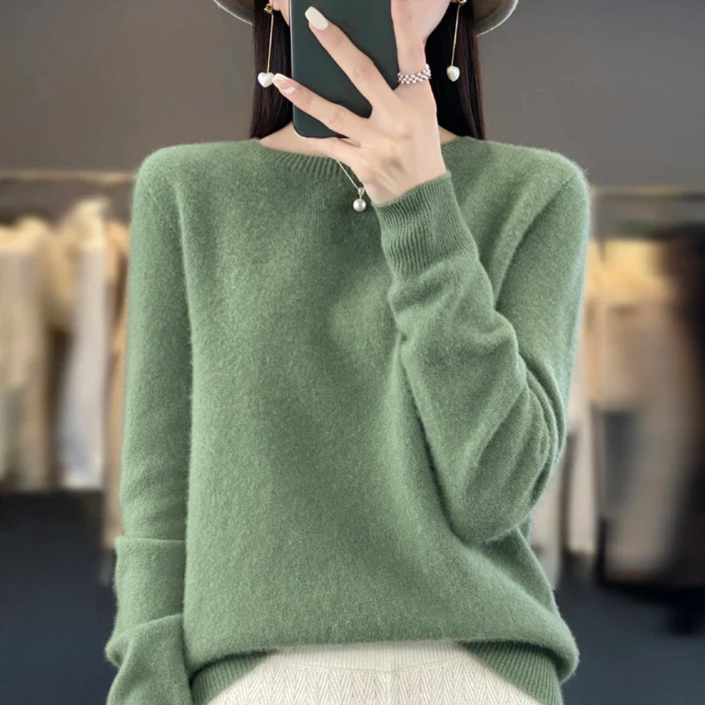 Women's Sweater Classic Round Neck Solid Color