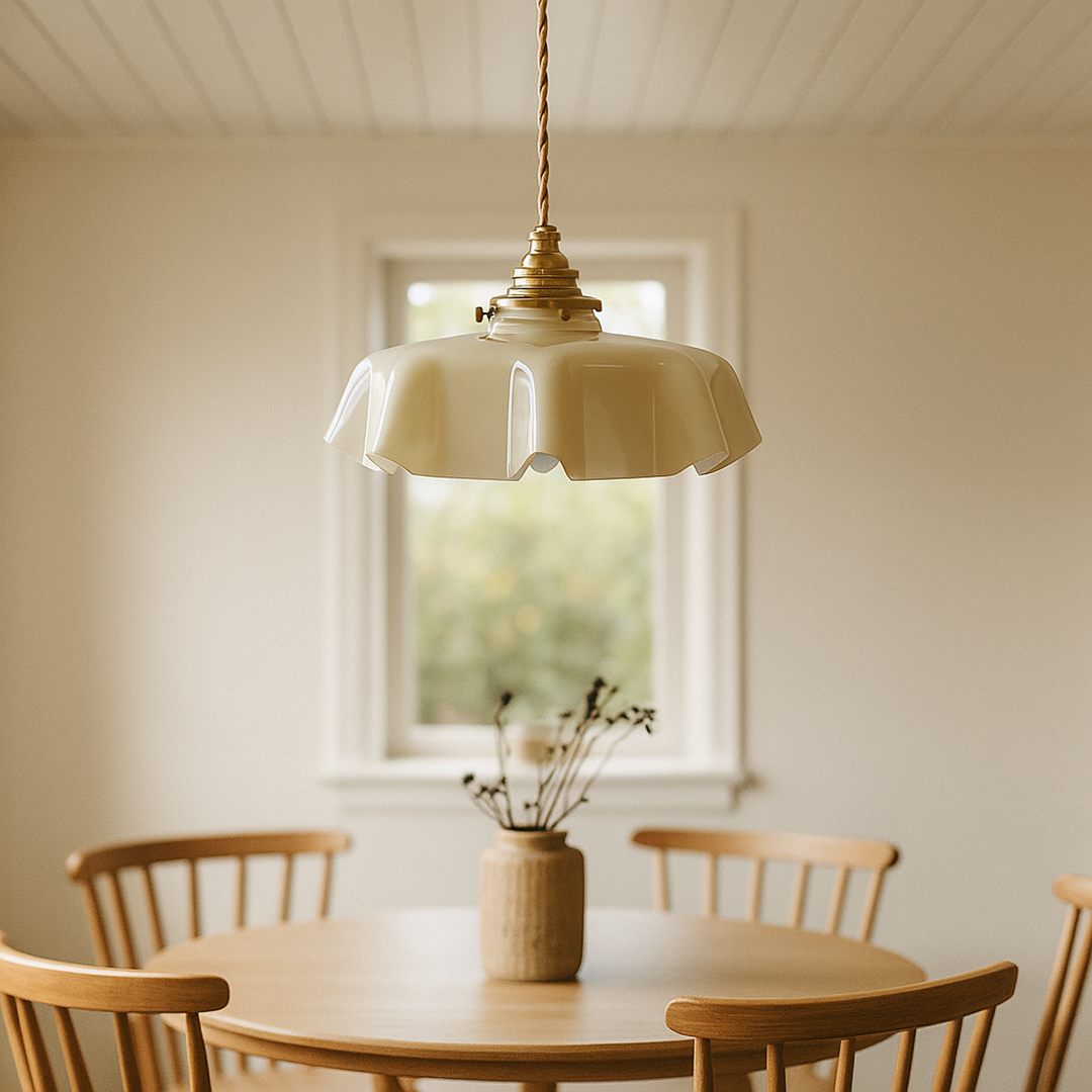 Szklana Lampa Wisząca Retro | Kremowy Kwiatowy Akcent