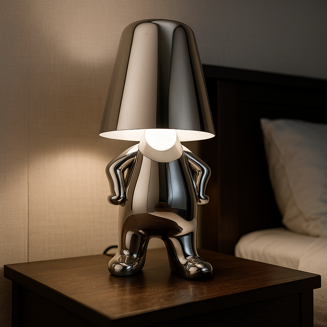 Złota Lampa Stołowa Z Siedzącą Figurką | Artystyczne Wnętrza